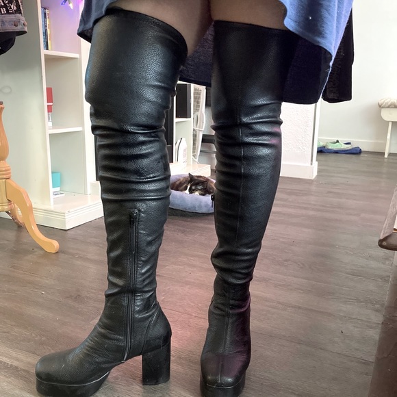 Jeffrey Campbell Black Leather Over-the-Knee Boots - Picture 1 of 3